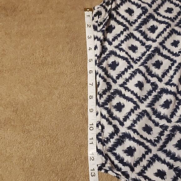 š
ŗSKIESĀ areāBlueāTank.āMedium - Picture 5 of 6